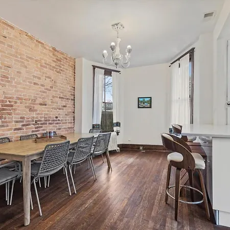 3-Br Historic Home Nestled Btw Petworth & Cohi Washington Exterior photo