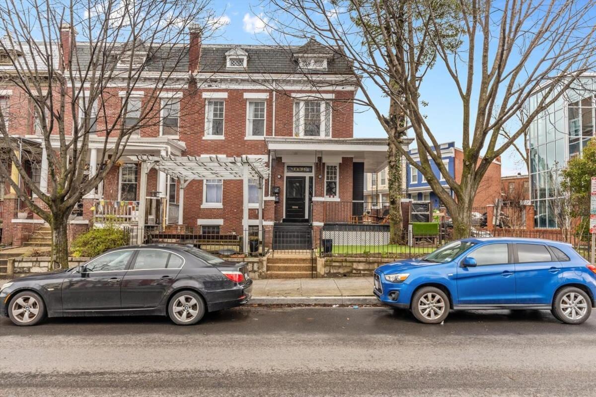 3-br Historic Nestled Btw Petworth & Cohi Casa vacanze